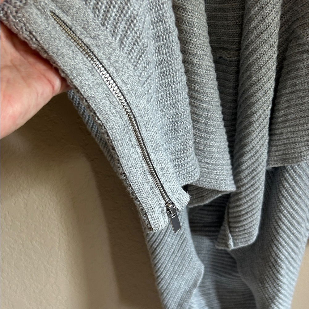 Banana Republic Light Gray Draped Cardigan - Picture 2 of 6